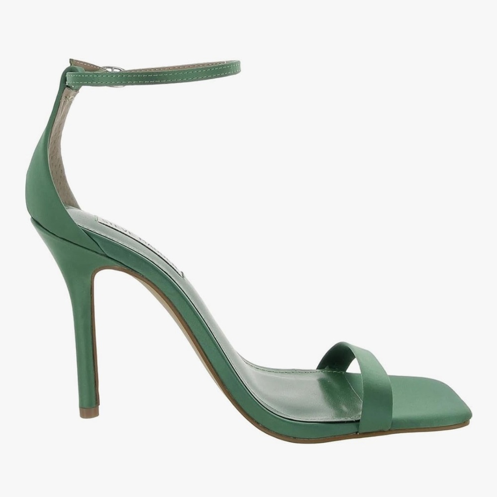 Steve Madden Shaye satin heels